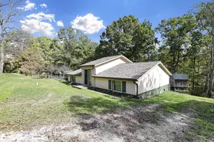 852 Wallace Rd, Little Hocking, OH 45742 - Photo 5