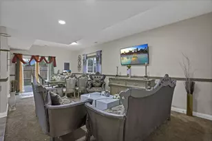 1549 Delbert Rd, Columbus, OH 43219 - Photo 9