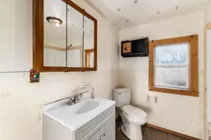 364 Barnes Ave, Circleville, OH 43113 - Photo 15