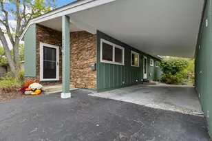 2370 Zollinger Rd, Columbus, OH 43221 - Photo 3