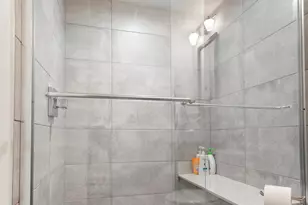 2370 Zollinger Rd, Columbus, OH 43221 - Photo 27