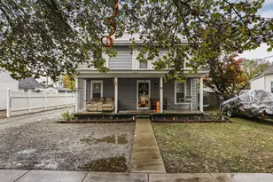 109 S Church St, Thornville, OH 43076 - Photo 1