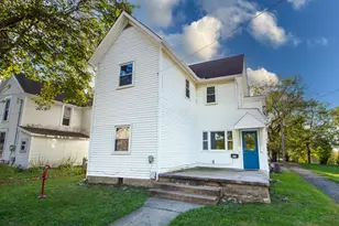 417 N West St, Bellefontaine, OH 43311 - Photo 1