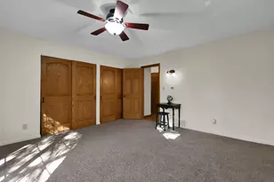 49 Kenwick Cir, Granville, OH 43023 - Photo 17