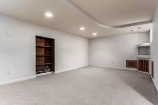 54 N Woodland Ave, Columbus, OH 43203 - Photo 43