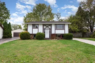 1687 Brookfield Square S, Columbus, OH 43229 - Photo 1