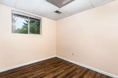 1687 Brookfield Square S, Columbus, OH 43229 - Photo 17