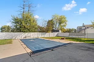 6338 Beaver Lake Dr, Grove City, OH 43123 - Photo 5