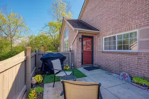 1948 S Farmbrook Creek S, Grove City, OH 43123 - Photo 33