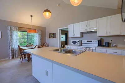 1948 S Farmbrook Creek S #7, Grove City, OH 43123 - Photo 17