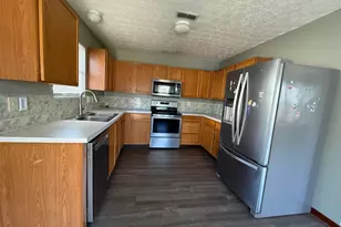 3991 Graves Dr, Obetz, OH 43207 - Photo 13