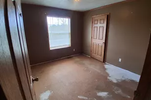 9292 Hood Rd, New Straitsville, OH 43766 - Photo 13