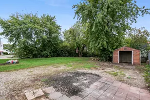 551 E Main St, Circleville, OH 43113 - Photo 17