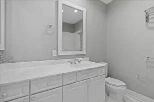 874 S High St, Columbus, OH 43206 - Photo 13