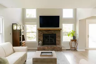 2392 Dunsworth Dr, Columbus, OH 43235 - Photo 7