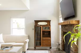 2392 Dunsworth Dr, Columbus, OH 43235 - Photo 5