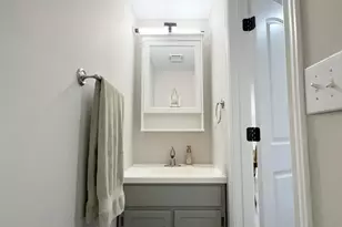 2392 Dunsworth Dr, Columbus, OH 43235 - Photo 3