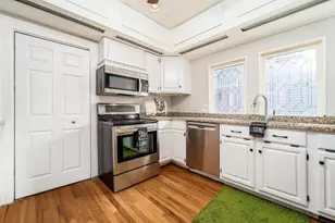 36 Brighton Rd, Columbus, OH 43202 - Photo 9