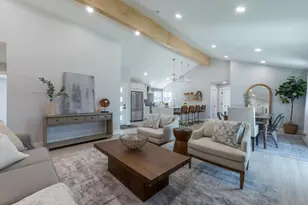 3015 Welsford Rd, Columbus, OH 43221 - Photo 3