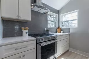 3015 Welsford Rd, Columbus, OH 43221 - Photo 5