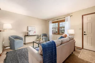 3894 Maidens Larne Dr, Columbus, OH 43221 - Photo 7