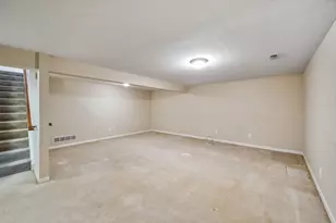 370 Little Creek Dr, Delaware, OH 43015 - Photo 29