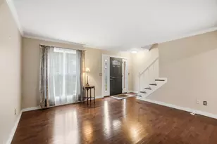 2334 Hardesty Ct, Columbus, OH 43204 - Photo 5