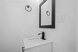 1618 S Hamilton Rd, Columbus, OH 43227 - Photo 11