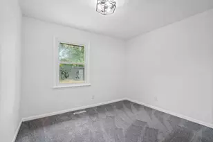 1618 S Hamilton Rd, Columbus, OH 43227 - Photo 17