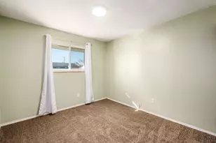 884 Bruckner Rd, Columbus, OH 43207 - Photo 25