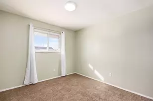 884 Bruckner Rd, Columbus, OH 43207 - Photo 21