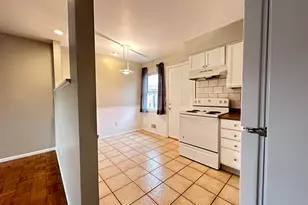 5726 Beechcroft Rd, Columbus, OH 43229 - Photo 7