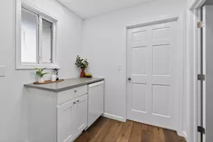 1204 Koebel Rd, Columbus, OH 43207 - Photo 7