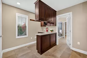 302 Zander Ln, Columbus, OH 43230 - Photo 33