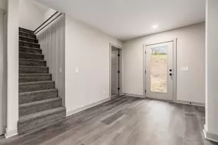 7115 E Pike, Zanesville, OH 43701 - Photo 11