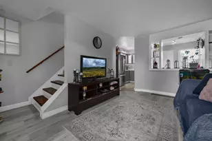 2292 Laurelwood Dr, Columbus, OH 43229 - Photo 5