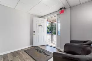 545 E Main St, Lancaster, OH 43130 - Photo 3