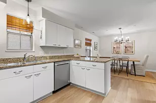 26 Victorian Gate Wy, Columbus, OH 43215 - Photo 9