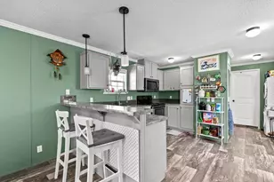 783 Ronnie Ln, Columbus, OH 43223 - Photo 9