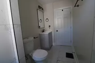 1074 E 15th Ave, Columbus, OH 43211 - Photo 3