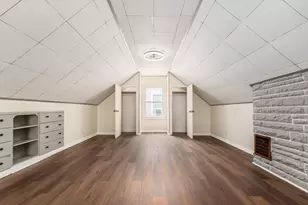 2040 E 5th Ave, Columbus, OH 43219 - Photo 17