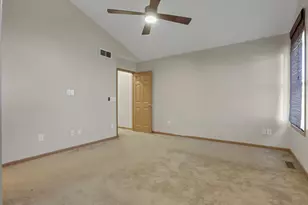 342 W Hunters Dr, Newark, OH 43055 - Photo 17