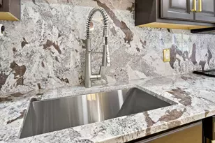 250 Daniel Burnham Square, Columbus, OH 43215 - Photo 11