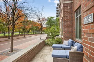 250 Daniel Burnham Square, Columbus, OH 43215 - Photo 35