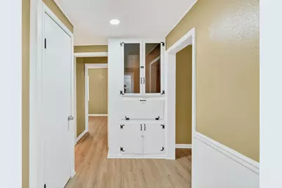 2166 Lexington Avenue, Columbus, OH 43211 - Photo 23