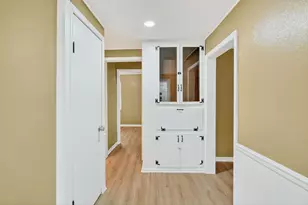 2166 Lexington Ave, Columbus, OH 43211 - Photo 23