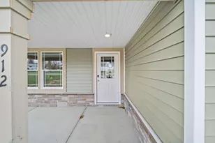 912 Eastern Ave, Bellefontaine, OH 43311 - Photo 3