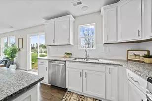 912 Eastern Ave, Bellefontaine, OH 43311 - Photo 9