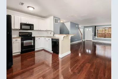 1024 Hartford Village Boulevard, Columbus, OH 43228 - Photo 11