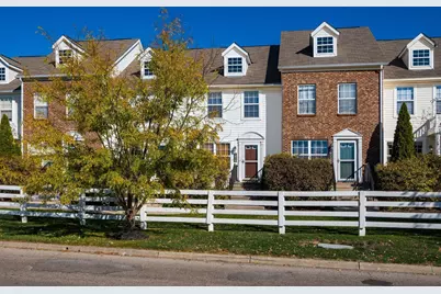 1024 Hartford Village Boulevard, Columbus, OH 43228 - Photo 3